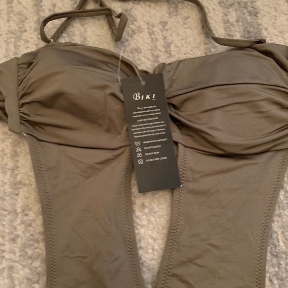 Bathing suit - Picture 2 of 2